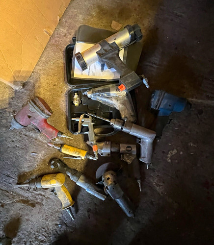 Assorted pneumatic air - pneumatic, tools